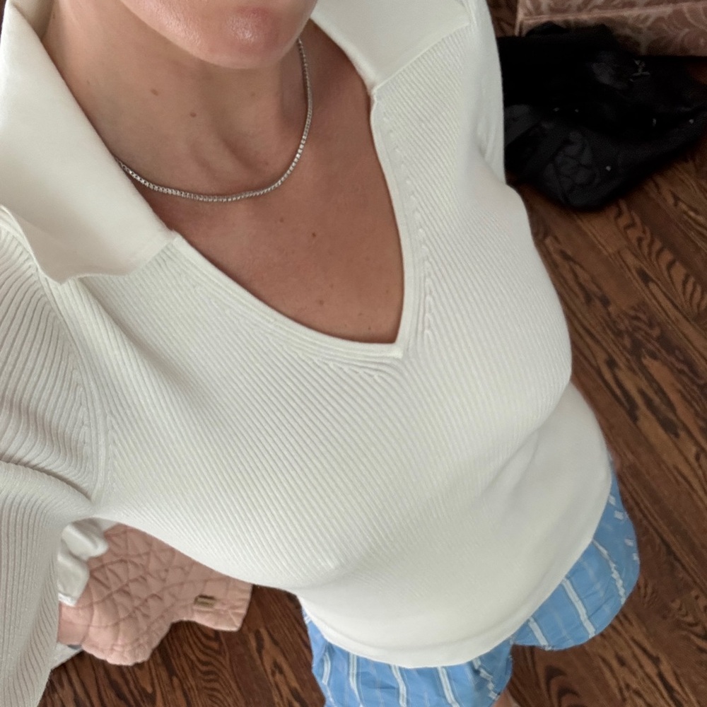 Elie Tahari Cream V-Neck Sweater